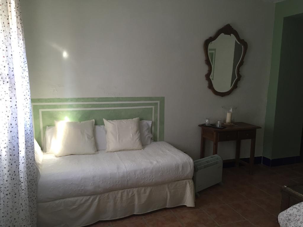 Cortijo Carrillo Bed & Breakfast Cartaojal Luaran gambar