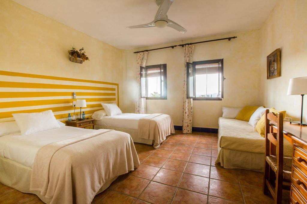 Cortijo Carrillo Bed & Breakfast Cartaojal Luaran gambar