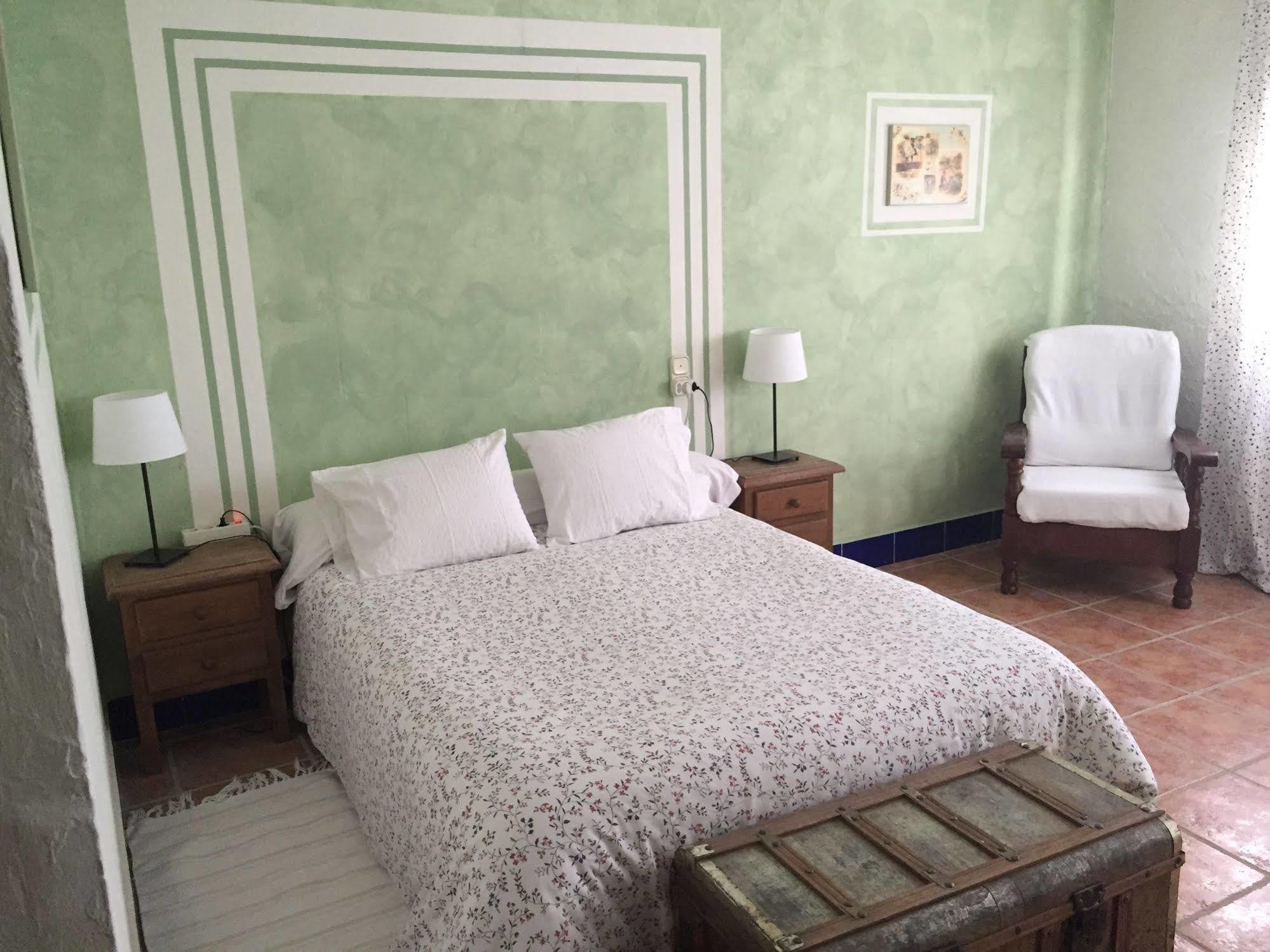 Cortijo Carrillo Bed & Breakfast Cartaojal Luaran gambar