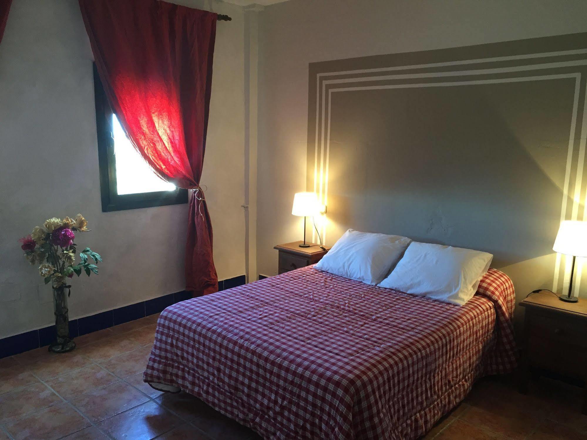 Cortijo Carrillo Bed & Breakfast Cartaojal Luaran gambar