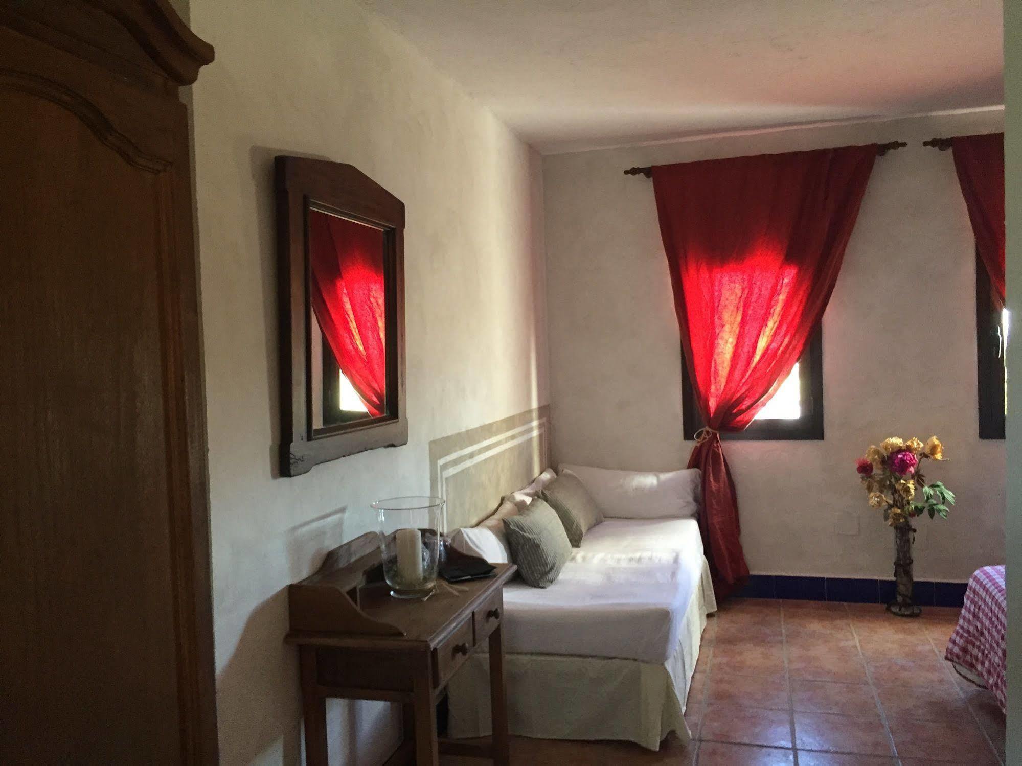 Cortijo Carrillo Bed & Breakfast Cartaojal Luaran gambar